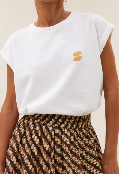 Tobi Flame Logo Top Bright White
