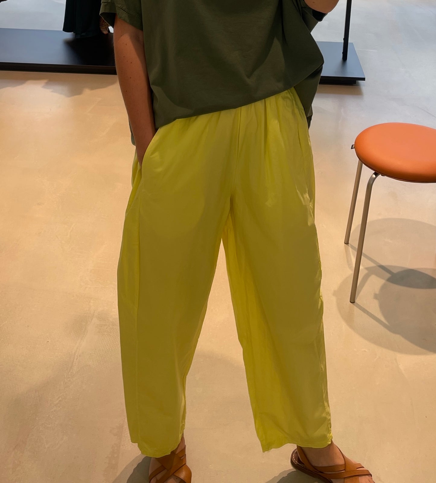 PANTALON COTON UNI JAUNE