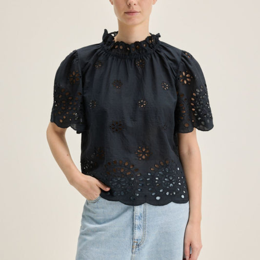 BLOUSE DARLENE BLACK BEAUTY-P1807