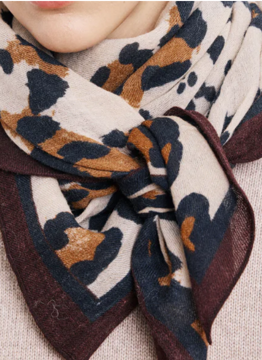 ECHARPE LEOPARD SQUARE COL 01 BROWN